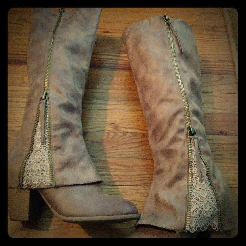 Fergie Brown Knee High Boot/Legend Too, Bark Lea